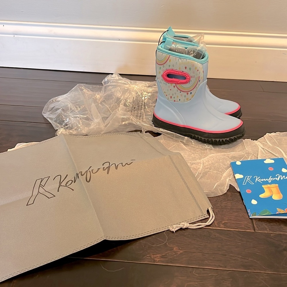 K Komforme girls neoprene snow boots 11 NWT